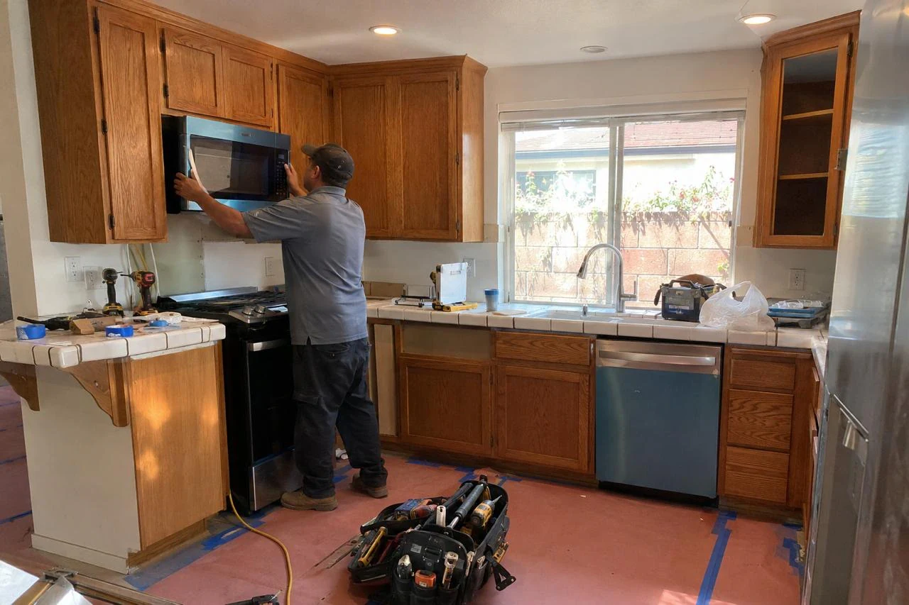 Appliance repair in a La Jolla kitchen